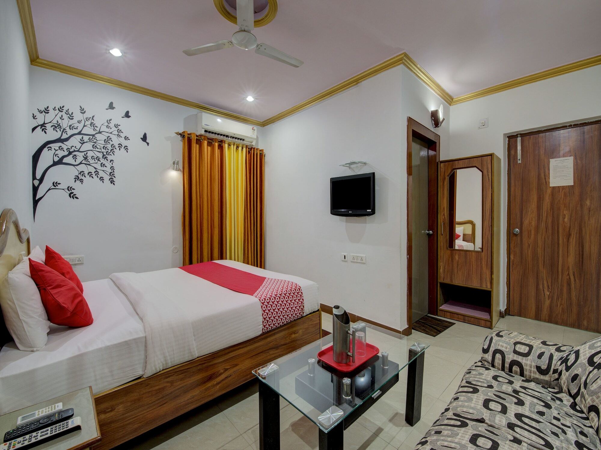 Oyo 4275 Hotel Sunraj Residency Ранчи Екстериор снимка